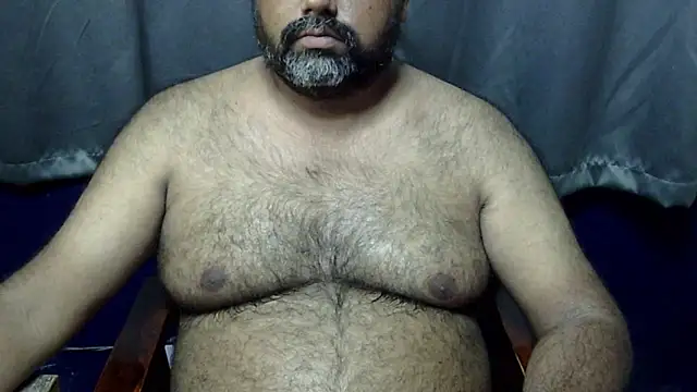 Snapshot of hairysubcub_70 chatting on 27, 5, 2026 hairysubcub 70 online show from 27, 5, 2026