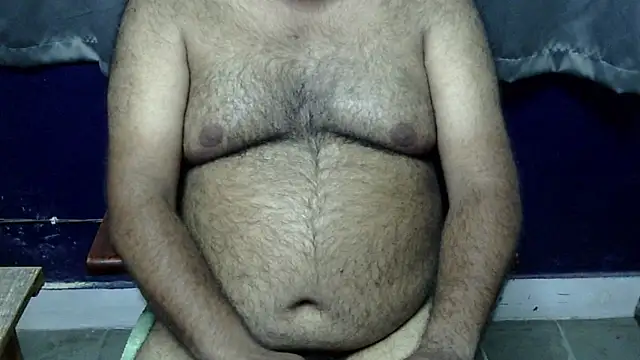 Snapshot of hairysubcub_70 chatting on 28, 5, 2026 hairysubcub 70 online show from 28, 5, 2026