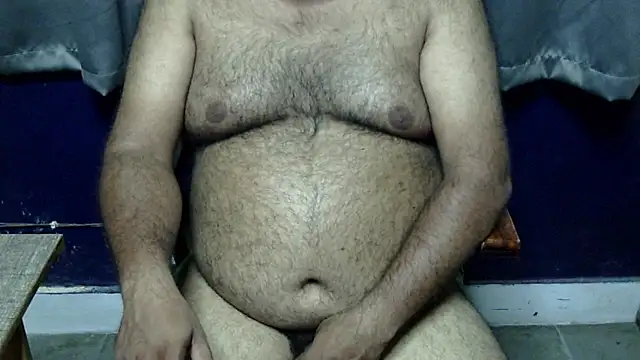 Snapshot of hairysubcub_70 chatting on 10, 6, 2026 hairysubcub 70 online show from 10, 6, 2026