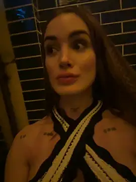 Snapshot of SofiaCarter chatting on 14, 11, 2025 SofiaCarter online show from 14, 11, 2025