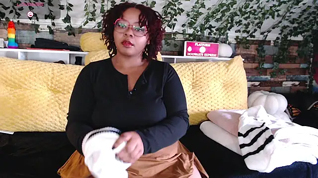 -khayaparker online show from 5, 1, 2025