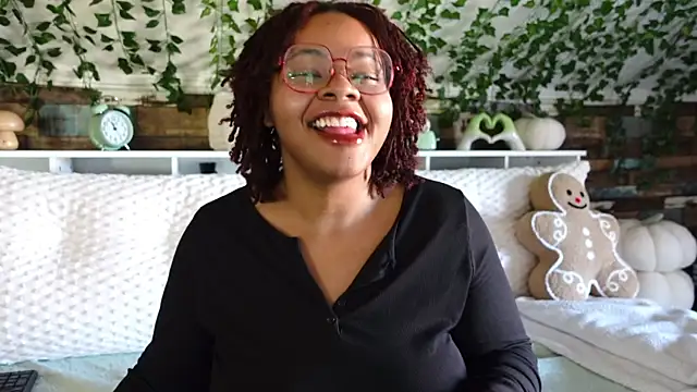 -khayaparker online show from 3, 3, 2025