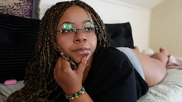 -khayaparker online show from 6, 7, 2026