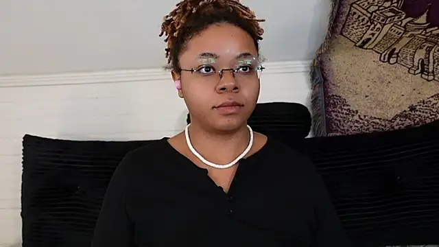 -khayaparker online show from 4, 8, 2026