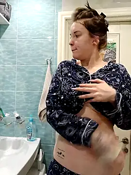 Snapshot of LazyTanukii chatting on 3, 11, 2025 LazyTanukii online show from 3, 11, 2025