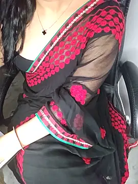 Snapshot of aliyaah_singh chatting on 18, 6, 2026 aliyaah singh online show from 18, 6, 2026
