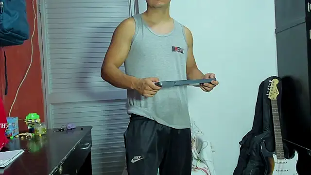 Snapshot of VincentSavage chatting on 6, 2, 2026 VincentSavage online show from 6, 2, 2026