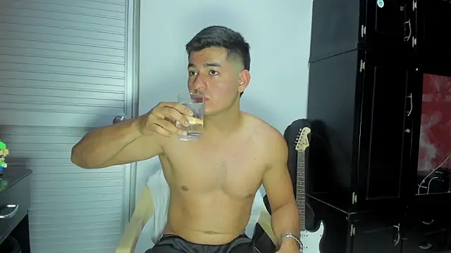 Snapshot of VincentSavage chatting on 16, 2, 2026 VincentSavage online show from 16, 2, 2026