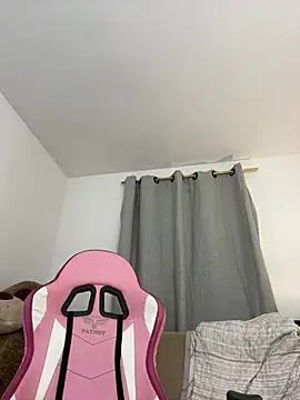 Snapshot of Vane_Rossee chatting on 18, 2, 2025 Vane Rossee online show from 18, 2, 2025