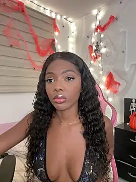 Snapshot of Vane_Rossee chatting on 15, 10, 2025 Vane Rossee online show from 15, 10, 2025