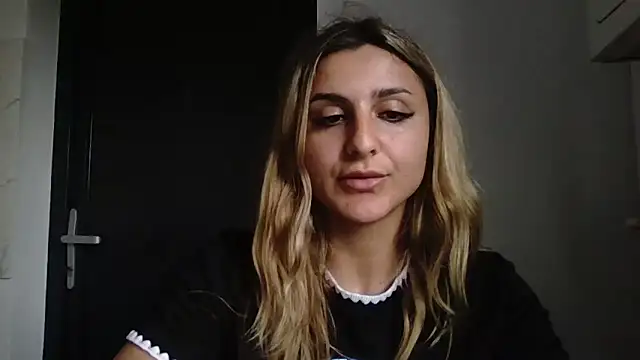 NicolePlay online show from 3, 6, 2026