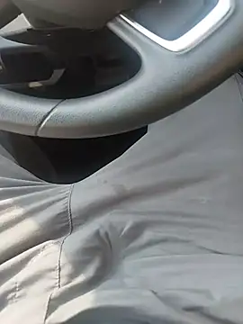 Snapshot of Aykut1990 chatting on 7, 11, 2025 Aykut1990 online show from 7, 11, 2025