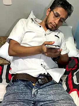 Snapshot of Darkdickhard chatting on 21, 10, 2025 Darkdickhard online show from 21, 10, 2025