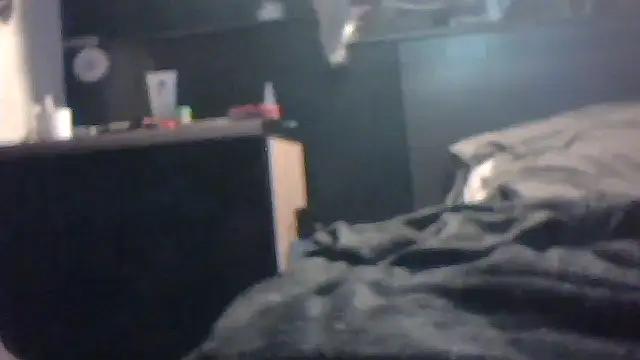 Snapshot of Slutviki69 chatting on 31, 10, 2025 Slutviki69 online show from 31, 10, 2025