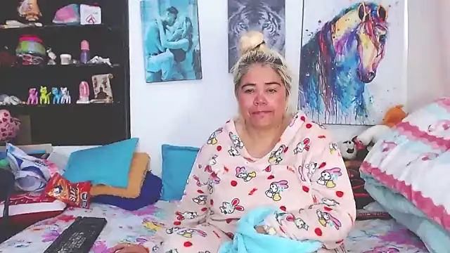 estrellita fugaz16x online show from 22, 2, 2025