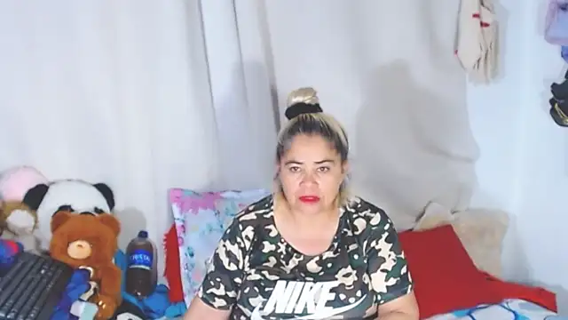 estrellita fugaz16x online show from 10, 9, 2025