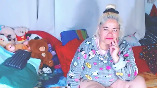 estrellita fugaz16x online show from 5, 12, 2025