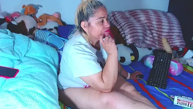 estrellita fugaz16x online show from 5, 6, 2026
