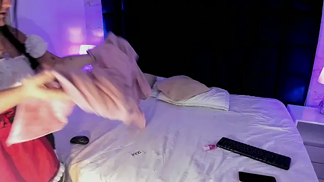 Maddysex  online show from 2, 10, 2025