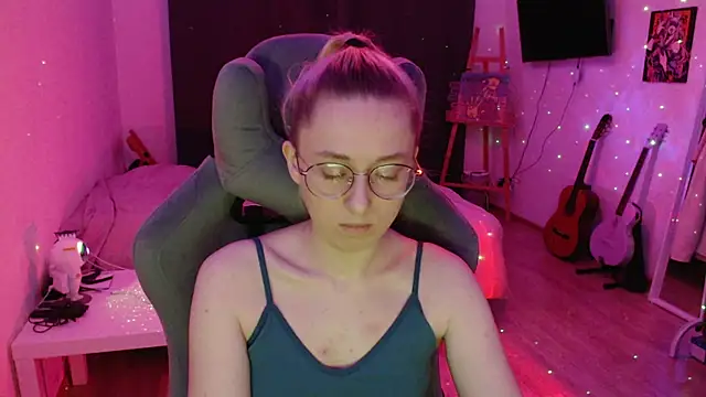 AnabelFrel online show from 5, 12, 2024