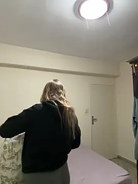 AlisaWhite online show from 5, 2, 2026