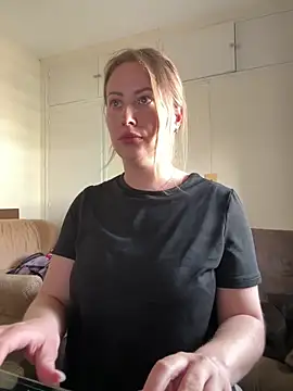 AlisaWhite online show from 24, 4, 2026