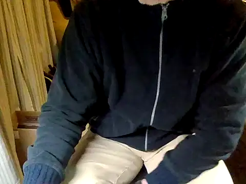 Snapshot of mariohurt101 chatting on 6, 7, 2026 mariohurt101 online show from 6, 7, 2026
