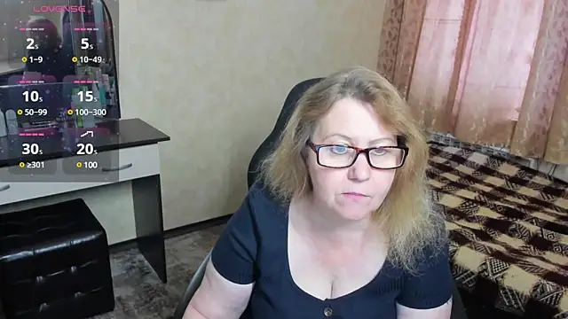 Frau Marta online show from 2, 2, 2025