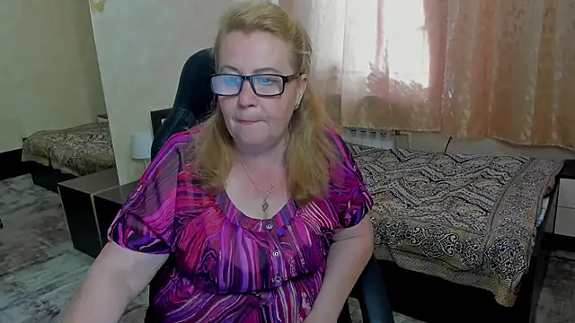 Snapshot of Frau_Marta chatting on 12, 6, 2026 Frau Marta online show from 12, 6, 2026