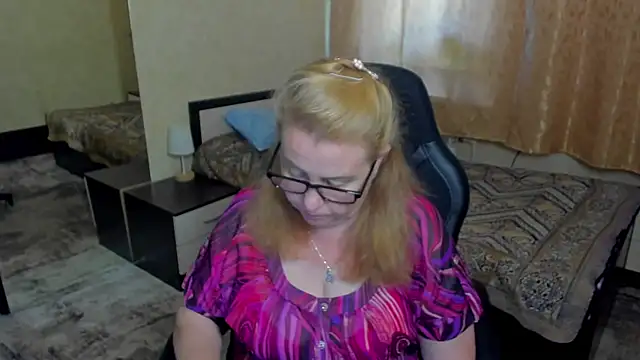 Frau Marta online show from 20, 6, 2026