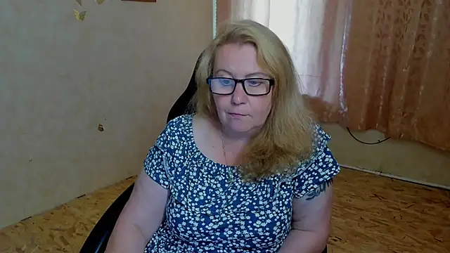 Frau Marta online show from 5, 7, 2026