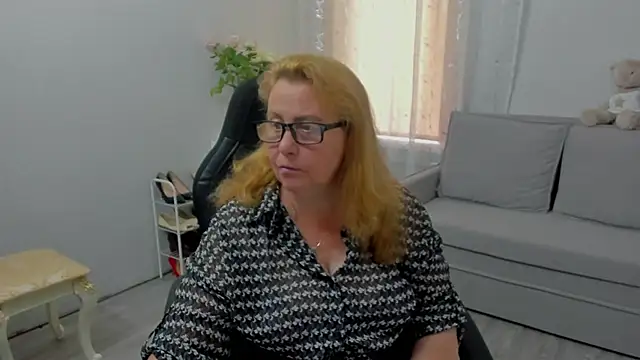 Frau Marta online show from 11, 7, 2026