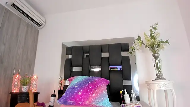 Snapshot of tanyyaa chatting on 18, 3, 2025 tanyyaa online show from 18, 3, 2025