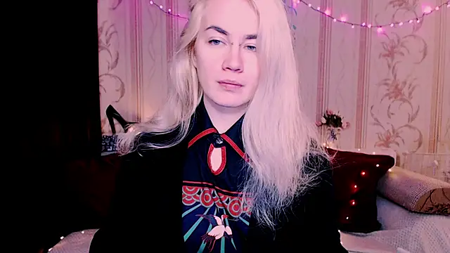 xxxcharismaaa online show from 27, 4, 2026