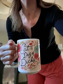 Snapshot of MaiseKnox chatting on 8, 12, 2024 MaiseKnox online show from 8, 12, 2024