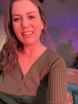 Snapshot of MaiseKnox chatting on 22, 12, 2024 MaiseKnox online show from 22, 12, 2024