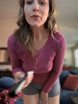 Snapshot of MaiseKnox chatting on 16, 1, 2025 MaiseKnox online show from 16, 1, 2025