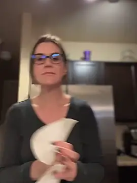 Snapshot of MaiseKnox chatting on 5, 2, 2025 MaiseKnox online show from 5, 2, 2025