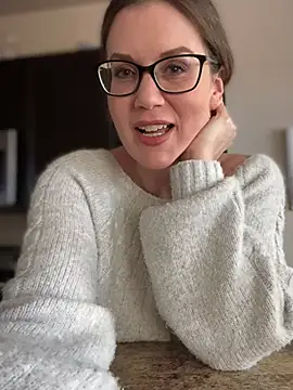 Snapshot of MaiseKnox chatting on 25, 2, 2025 MaiseKnox online show from 25, 2, 2025