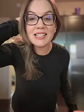 Snapshot of MaiseKnox chatting on 17, 10, 2025 MaiseKnox online show from 17, 10, 2025