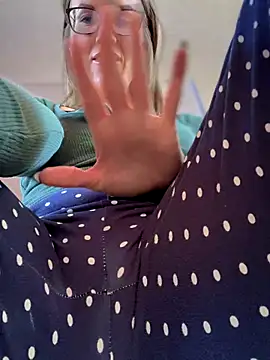 Snapshot of MaiseKnox chatting on 24, 10, 2025 MaiseKnox online show from 24, 10, 2025