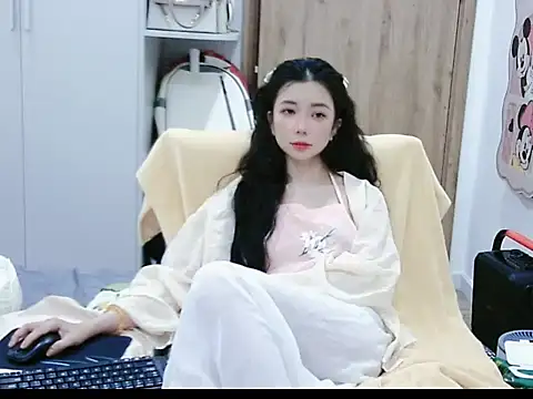 Cute Ruby01 online show from 8, 7, 2026