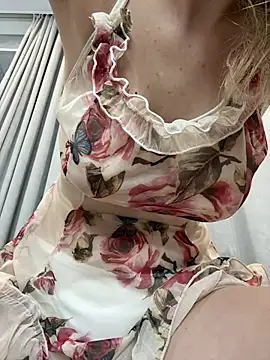 Snapshot of AnikaBest chatting on 24, 12, 2024 AnikaBest online show from 24, 12, 2024