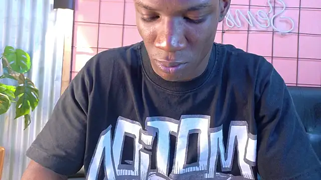 Snapshot of martin_killer chatting on 19, 5, 2026 martin killer online show from 19, 5, 2026