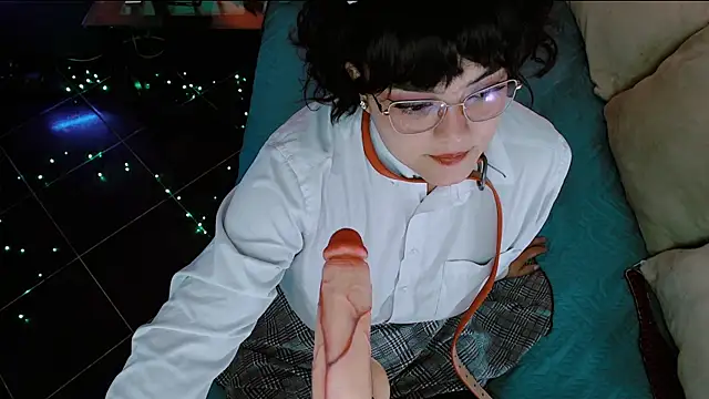 alexa11  online show from 6, 2, 2025