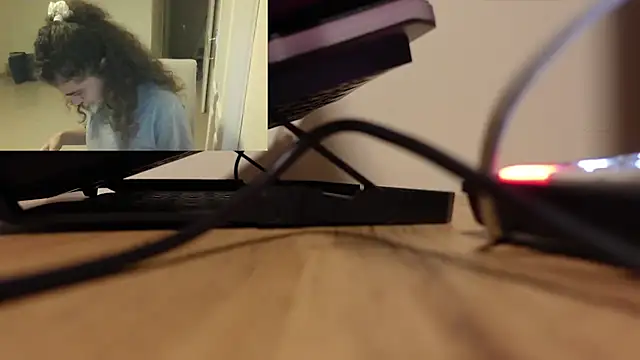 lady ana  online show from 11, 11, 2025