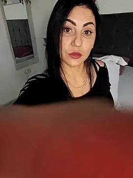 Snapshot of charrlote_love chatting on 19, 1, 2026 charrlote love online show from 19, 1, 2026