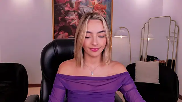 Snapshot of MelissaMoore_ chatting on 21, 5, 2026 MelissaMoore online show from 21, 5, 2026