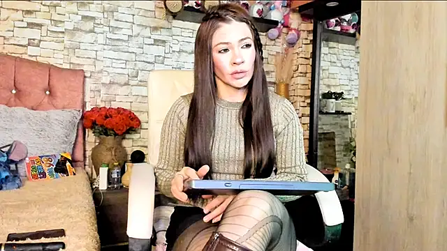 Carla expit online show from 12, 7, 2026