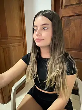 Snapshot of Miss_valeriaa chatting on 13, 12, 2024 Miss valeriaa online show from 13, 12, 2024